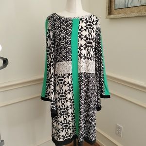 Emma & Michele Black &white shift dress